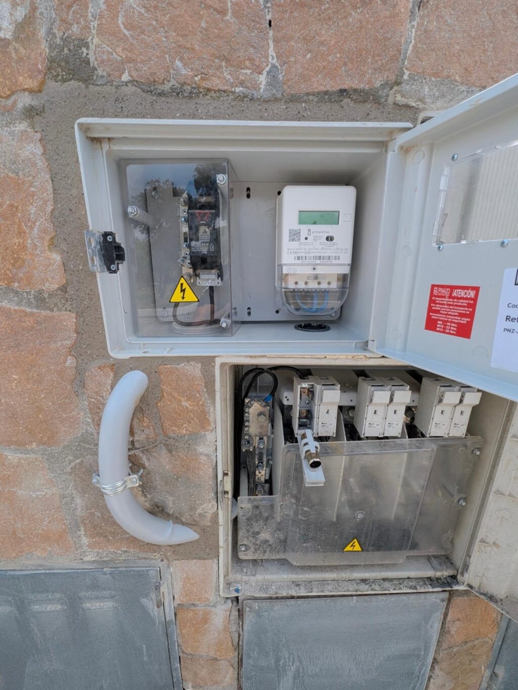 Instagram post from efitecinstalaciones. This post is in position 4.