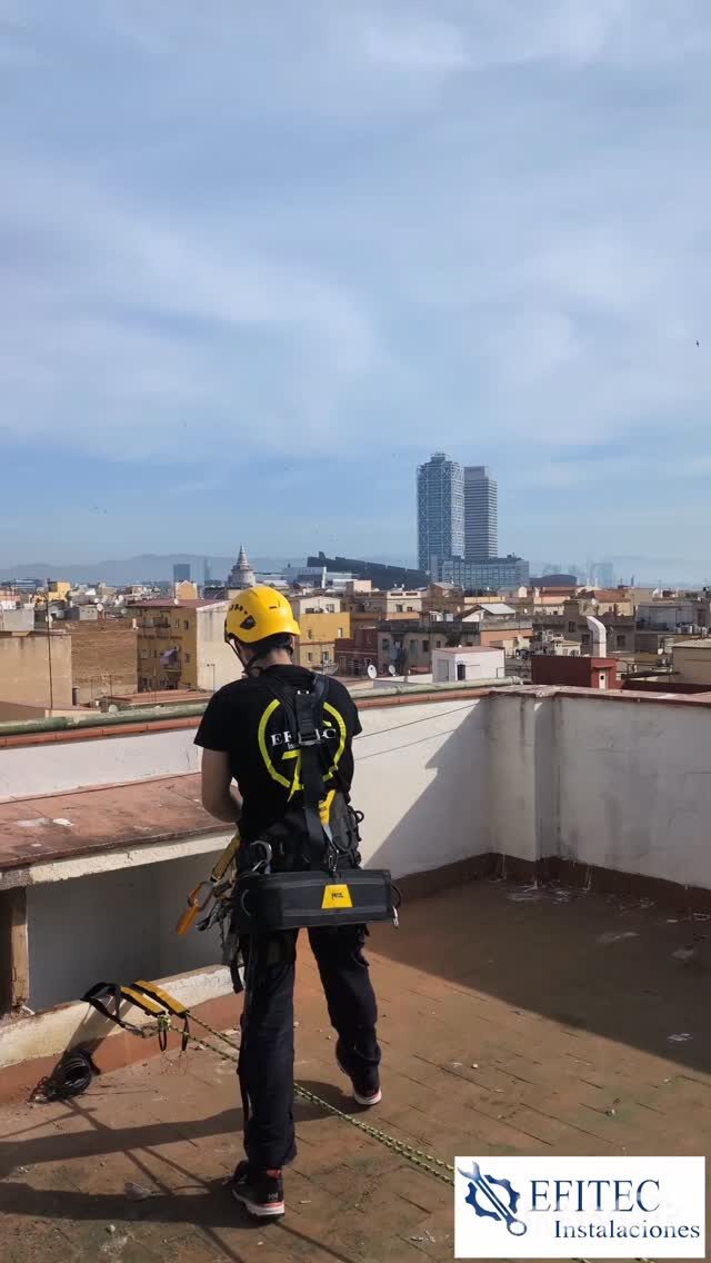 Instagram post from efitecinstalaciones. This post is in position 1.